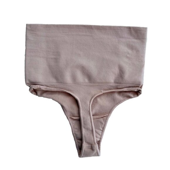 SKIMS Kim Kardashian Core Control Thong Beige Size S/M SH-THG-0108 NWOT - Picture 5 of 6